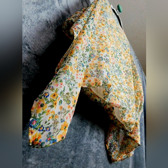 Cold-Shoulder Cape-Sleeve Top Size Large by Macy's Sam and Jess - Picture 6 of 12